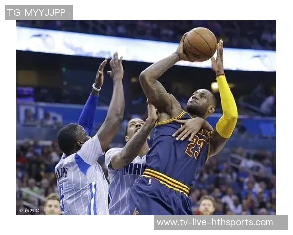 管子煜在对阵马刺的比赛中展现出突破勇气展现出优秀比赛气质