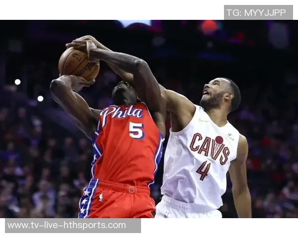 小莫布里首秀表现亮眼18分钟内贡献12分6板2助助力球队胜利