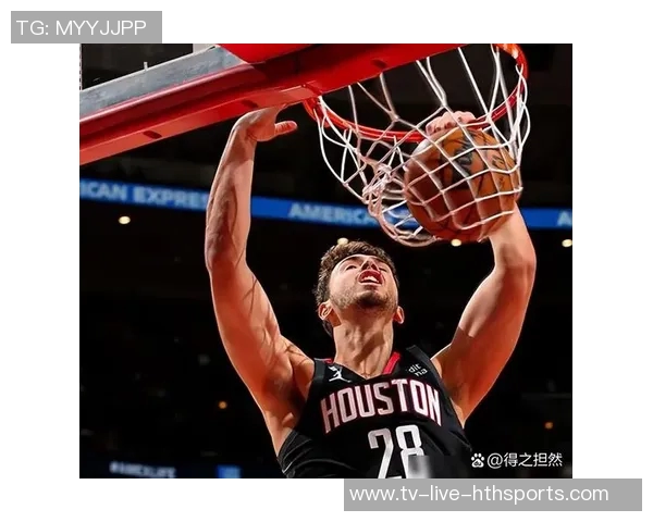 亚当斯替补出战12分钟表现神勇四投全中贡献8分2板2助