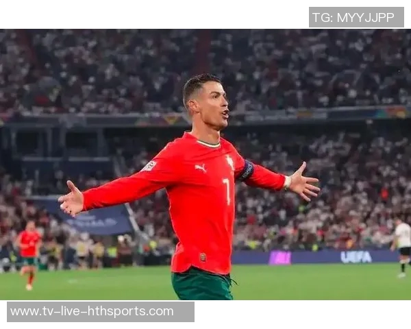 C罗梅开二度助利雅得逆转胜利庆祝照分享展现拼搏精神 C罗梅开二度助利雅得逆转胜利庆祝照分享展现拼搏精神